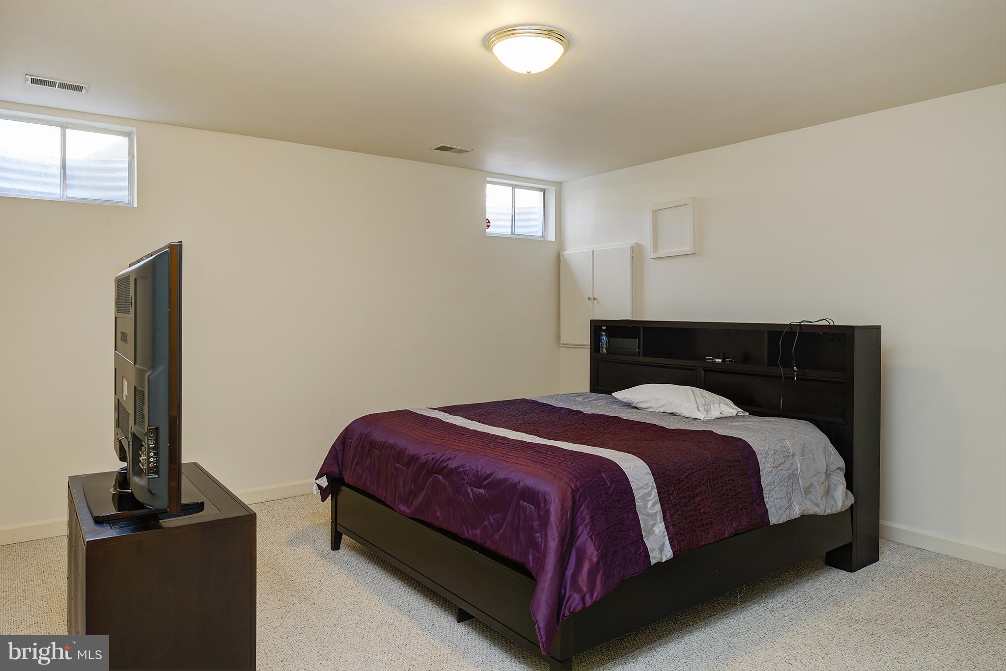 10316 Forest Maple Road Vienna, VA 22182 - Photo 25 of 30 Bedroom in basement