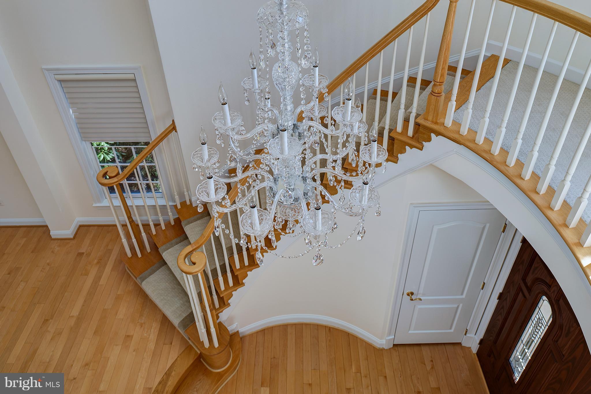 10316 Forest Maple Road Vienna, VA 22182 - Photo 5 of 30 Interior (General)