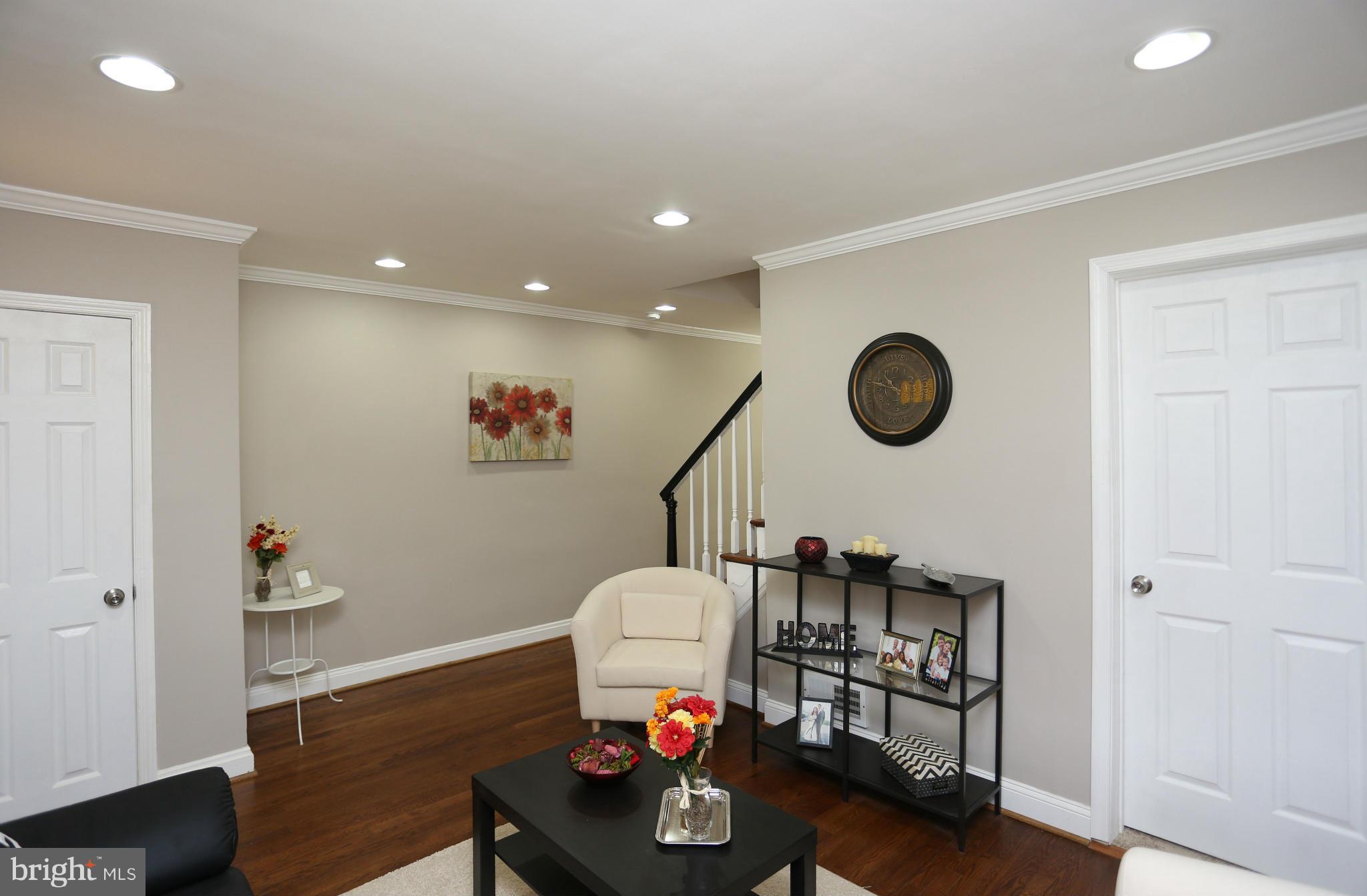 1934 Quentin Road Baltimore, MD 21222 - Photo 5 of 30 Living Room