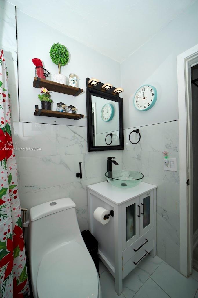 10910 Southwest 217th Terrace Miami, FL 33170 - Photo 11 of 17