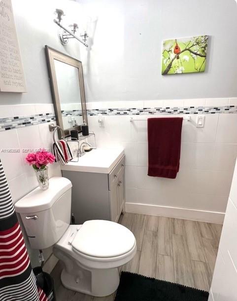 10910 Southwest 217th Terrace Miami, FL 33170 - Photo 14 of 31