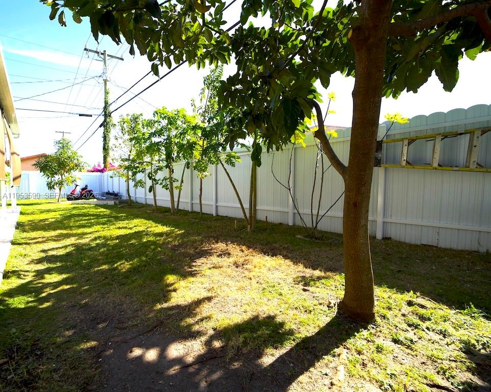 10910 Southwest 217th Terrace Miami, FL 33170 - Photo 14 of 17