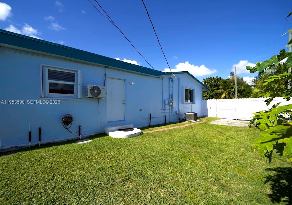 10910 Southwest 217th Terrace Miami, FL 33170 - Photo 16 of 17