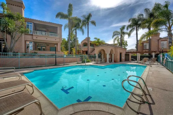 $665,000 | 3575 Cameo Drive, Unit 43, Oceanside, CA 92056
