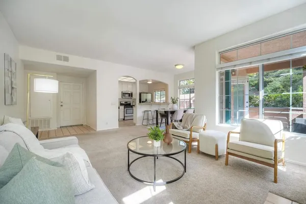 $665,000 | 3575 Cameo Drive, Unit 43, Oceanside, CA 92056