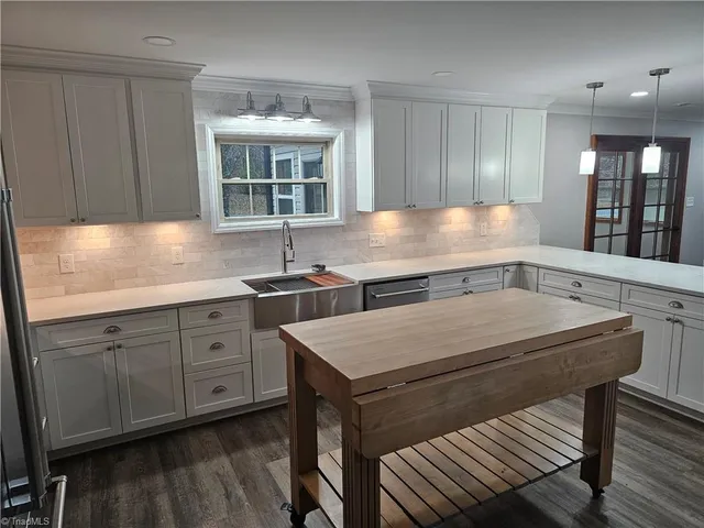 $524,900 | 301 Crouse Mountain Lane, Lexington, NC 27292