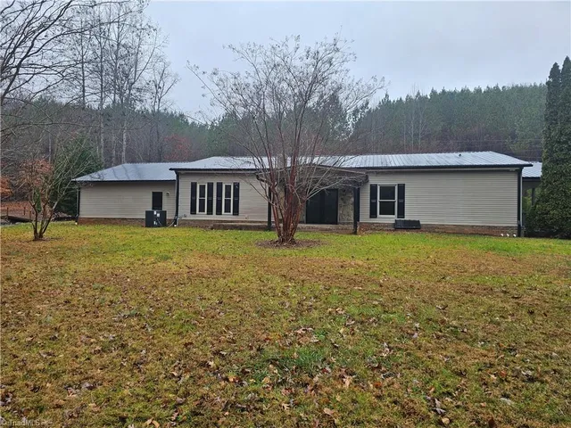 $524,900 | 301 Crouse Mountain Lane, Lexington, NC 27292