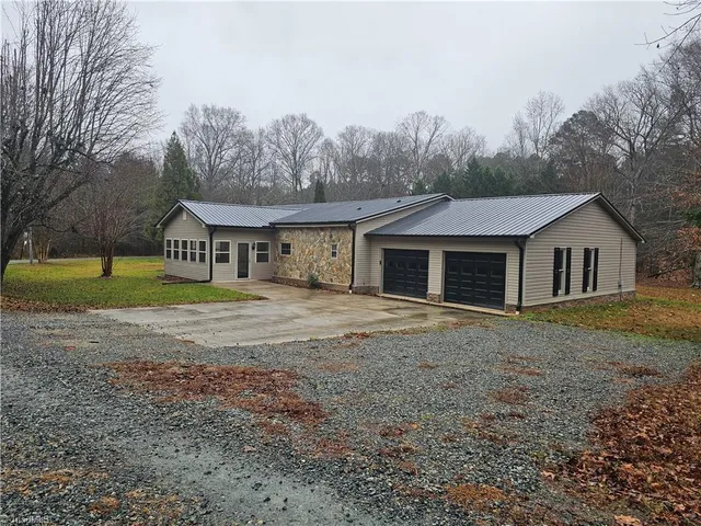 $524,900 | 301 Crouse Mountain Lane, Lexington, NC 27292