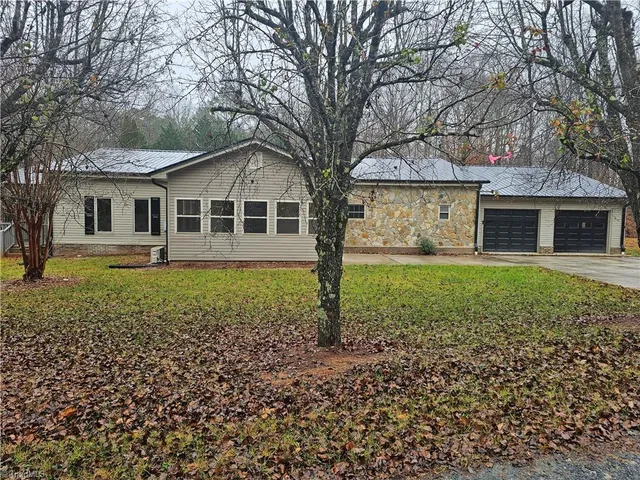 $524,900 | 301 Crouse Mountain Lane, Lexington, NC 27292