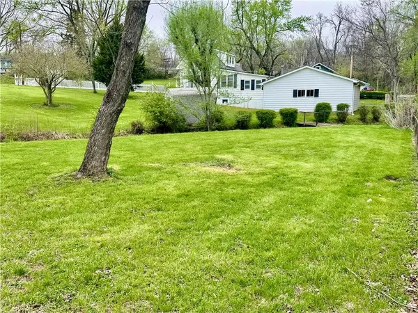 $185,900 | 725 Ley Street, Excelsior Springs, MO 64024