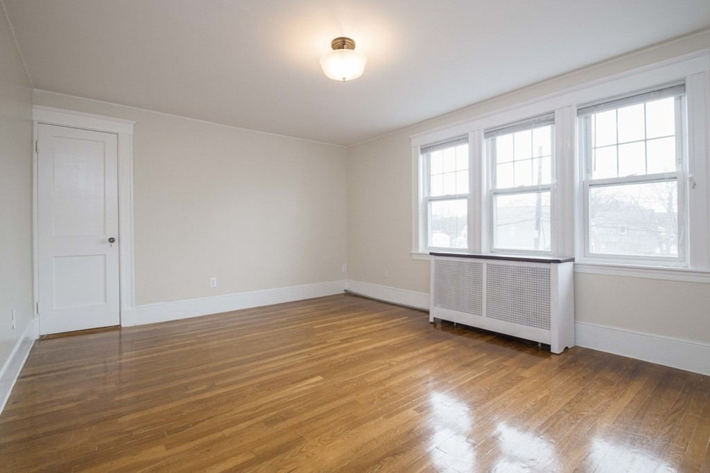 7 Clements Road Waltham, MA 02453 - Photo 11 of 29 Gallery Image 11