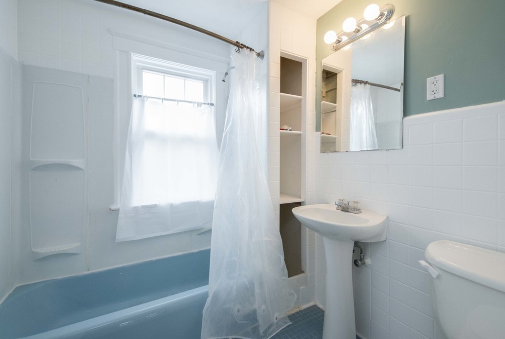 7 Clements Road Waltham, MA 02453 - Photo 12 of 29 Gallery Image 12