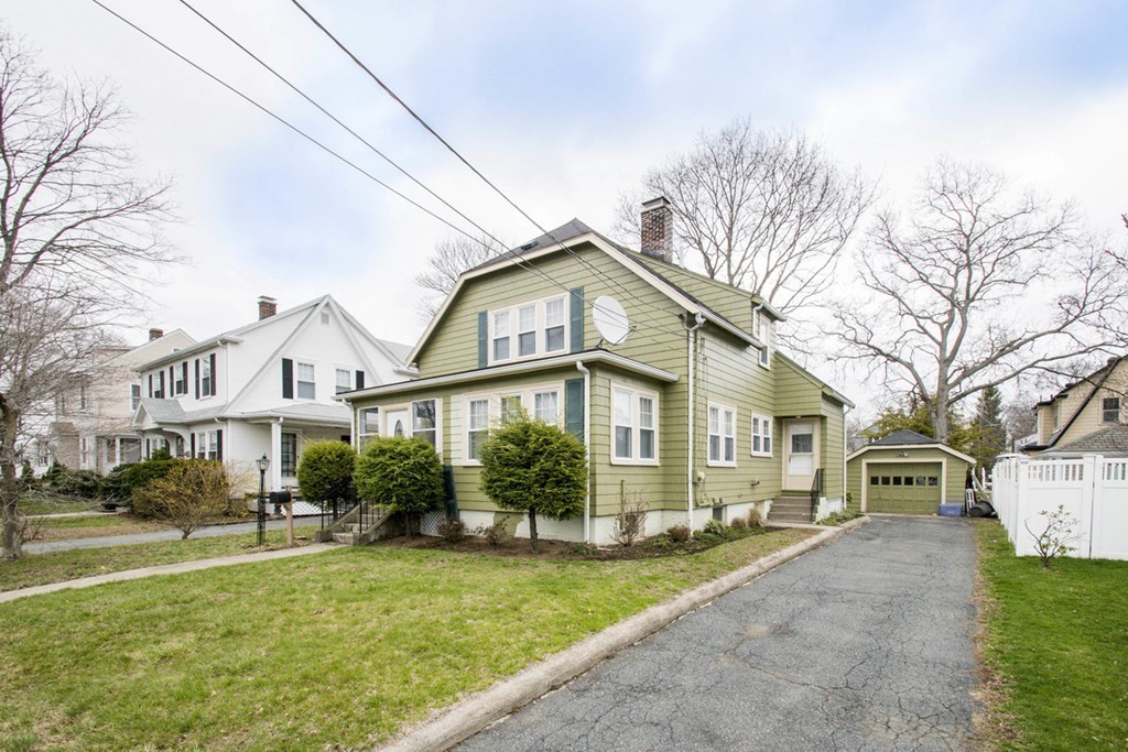 7 Clements Road Waltham, MA 02453 - Photo 2 of 29 Gallery Image 2