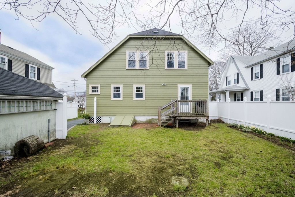 7 Clements Road Waltham, MA 02453 - Photo 4 of 29 Gallery Image 4