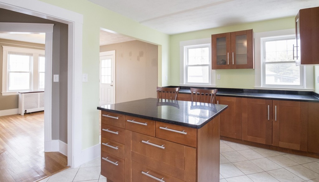 7 Clements Road Waltham, MA 02453 - Photo 7 of 29 Gallery Image 7