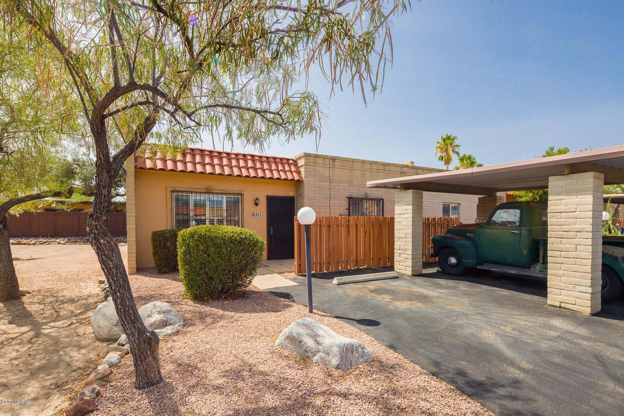 802 South Pantano Road Tucson, AZ 85710 - Photo 1 of 24 Gallery Image 1