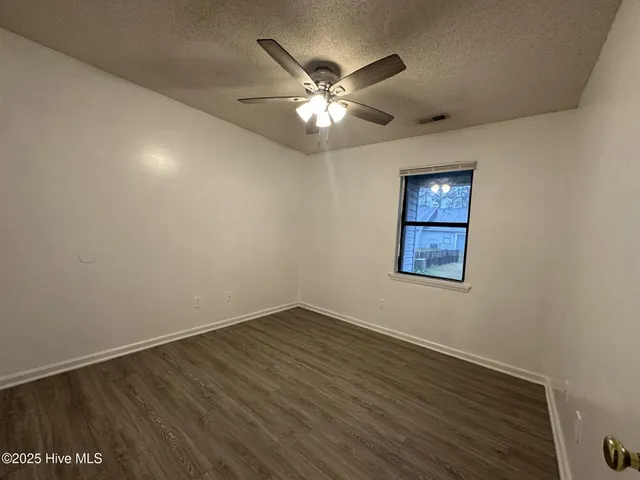 $1,000 | 147 Marlene Drive, Jacksonville, NC 28546