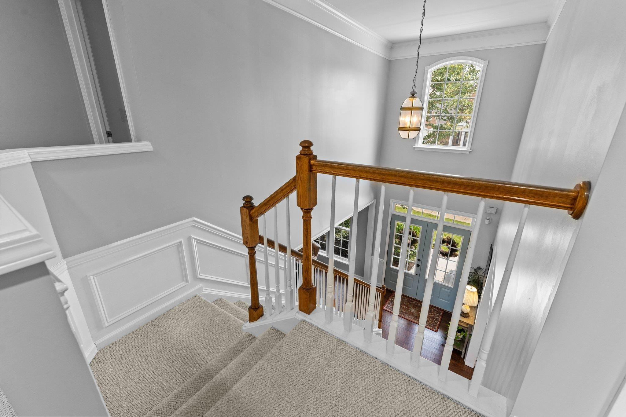 7509 Silver View Lane Raleigh, NC 27613 - Photo 17 of 39 Hallway