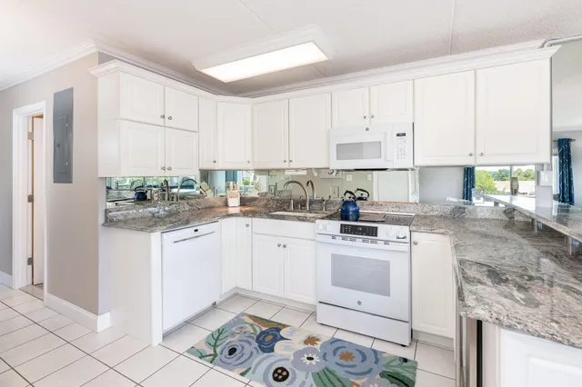 $664,000 | 1152 Weirs Boulevard, Unit 7, Laconia, NH 03246