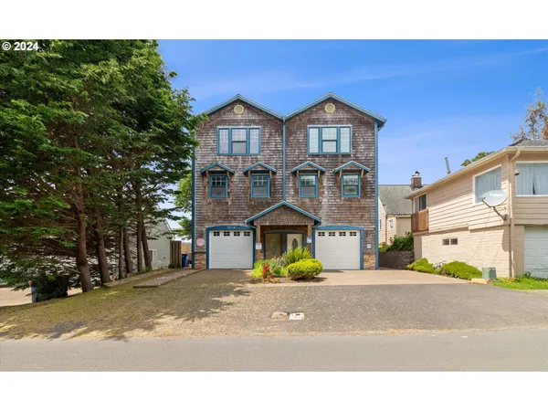 $897,000 | 1933 Southwest Coast Avenue, Lincoln City, OR 97367