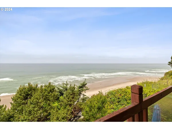$897,000 | 1933 Southwest Coast Avenue, Lincoln City, OR 97367