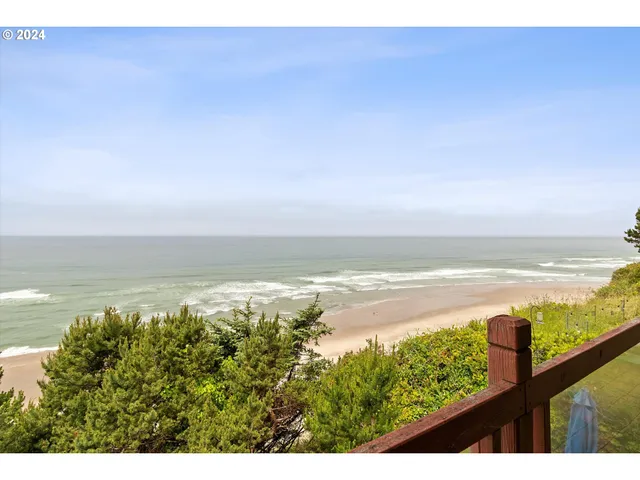 $897,000 | 1933 Southwest Coast Avenue, Lincoln City, OR 97367