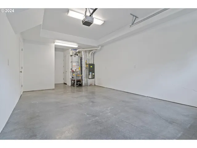 $897,000 | 1933 Southwest Coast Avenue, Lincoln City, OR 97367