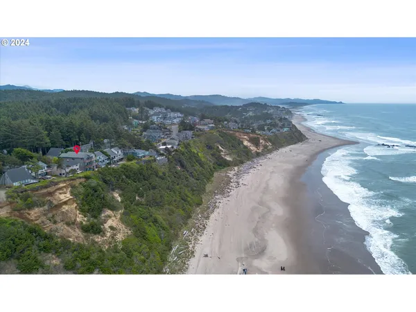 $897,000 | 1933 Southwest Coast Avenue, Lincoln City, OR 97367