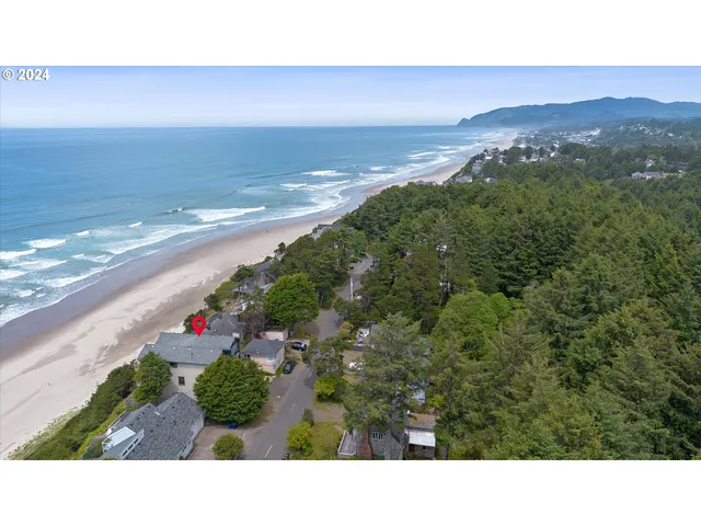 $897,000 | 1933 Southwest Coast Avenue, Lincoln City, OR 97367