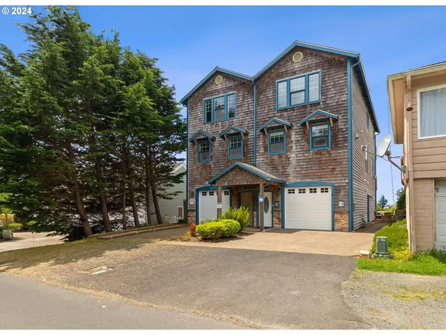 $897,000 | 1933 Southwest Coast Avenue, Lincoln City, OR 97367