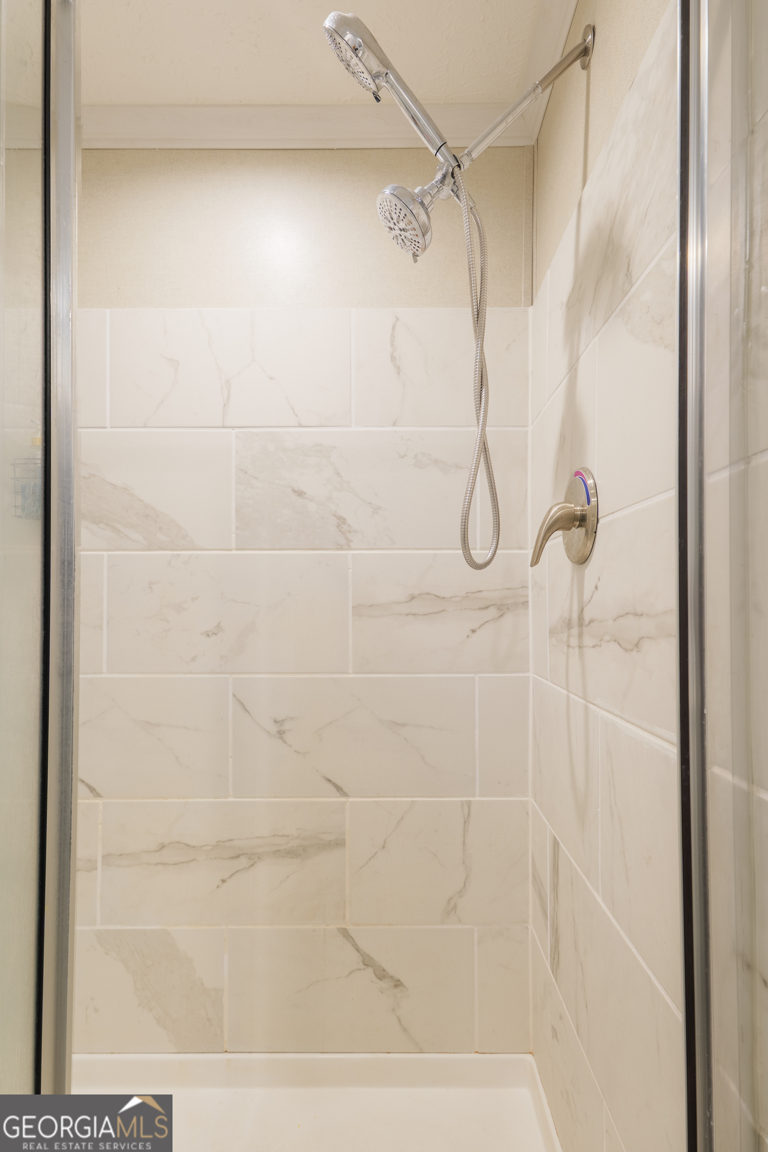 6054 Glenn Road Valdosta, GA 31606 - Photo 22 of 41 a bathroom with a shower