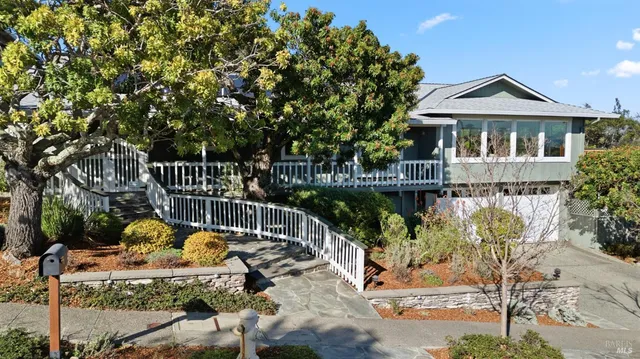 $2,575,000 | 46 McNear Drive, San Rafael, CA 94901