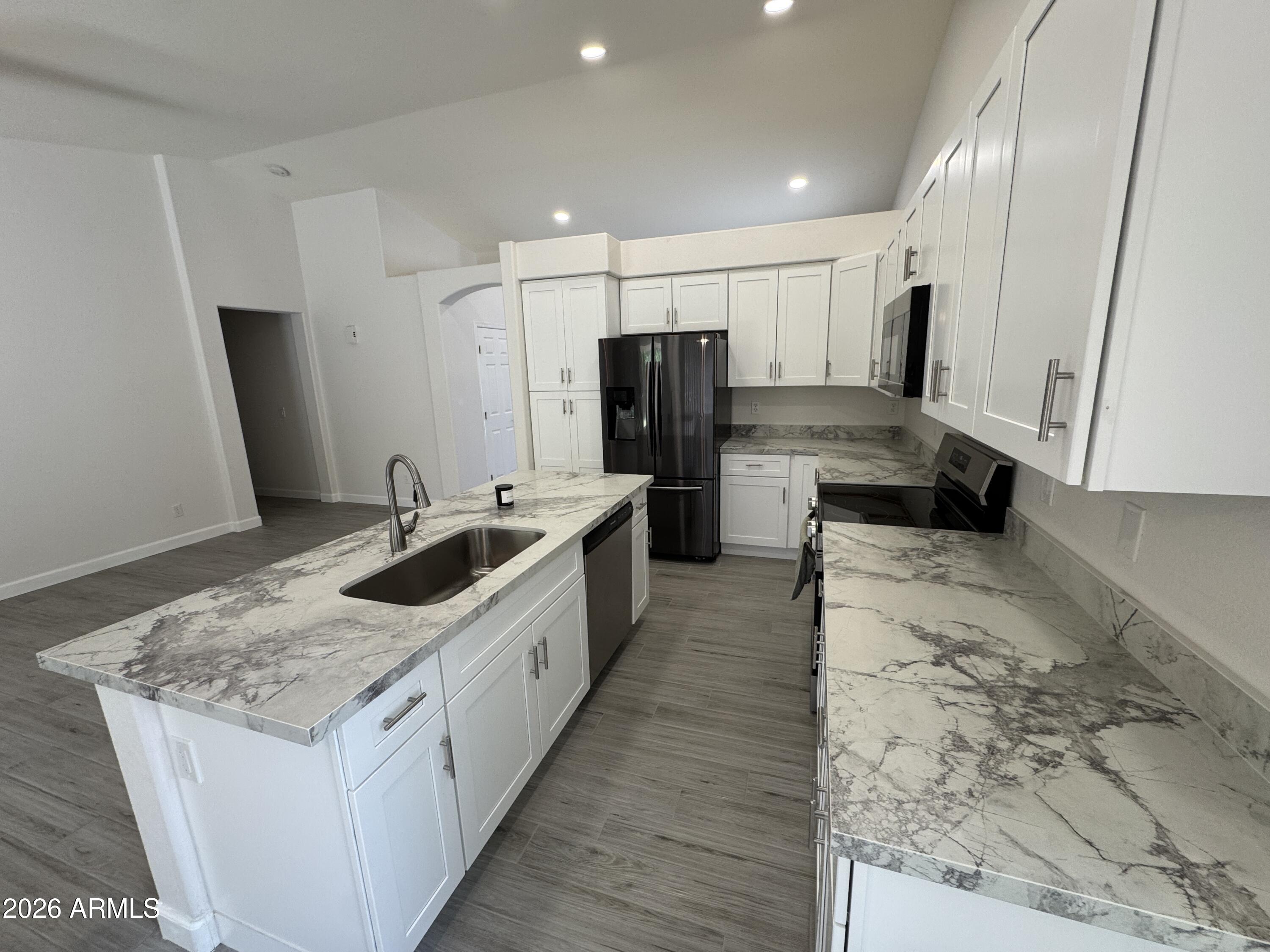 6335 East Roland Street Mesa, AZ 85215 - Photo 6 of 24