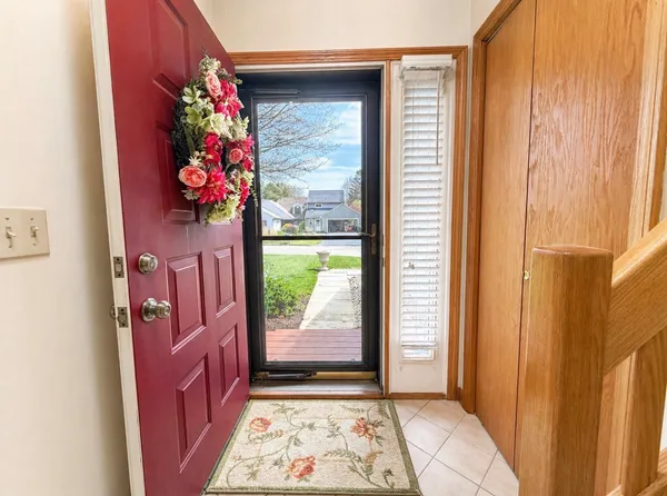 $2,400 | 209 Vivian Lane, Vestal, NY 13850