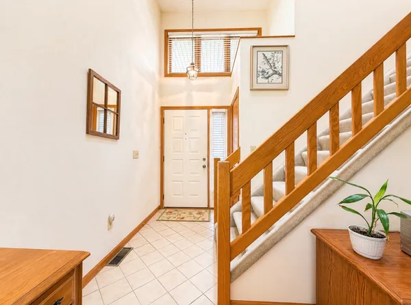 $2,400 | 209 Vivian Lane, Vestal, NY 13850
