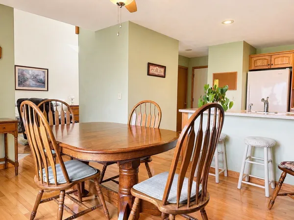 $2,400 | 209 Vivian Lane, Vestal, NY 13850