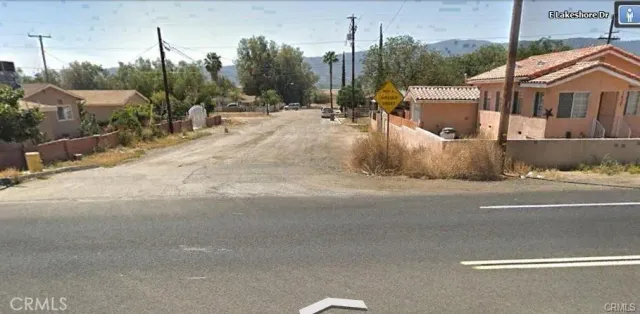 a view of a house with a outdoor space