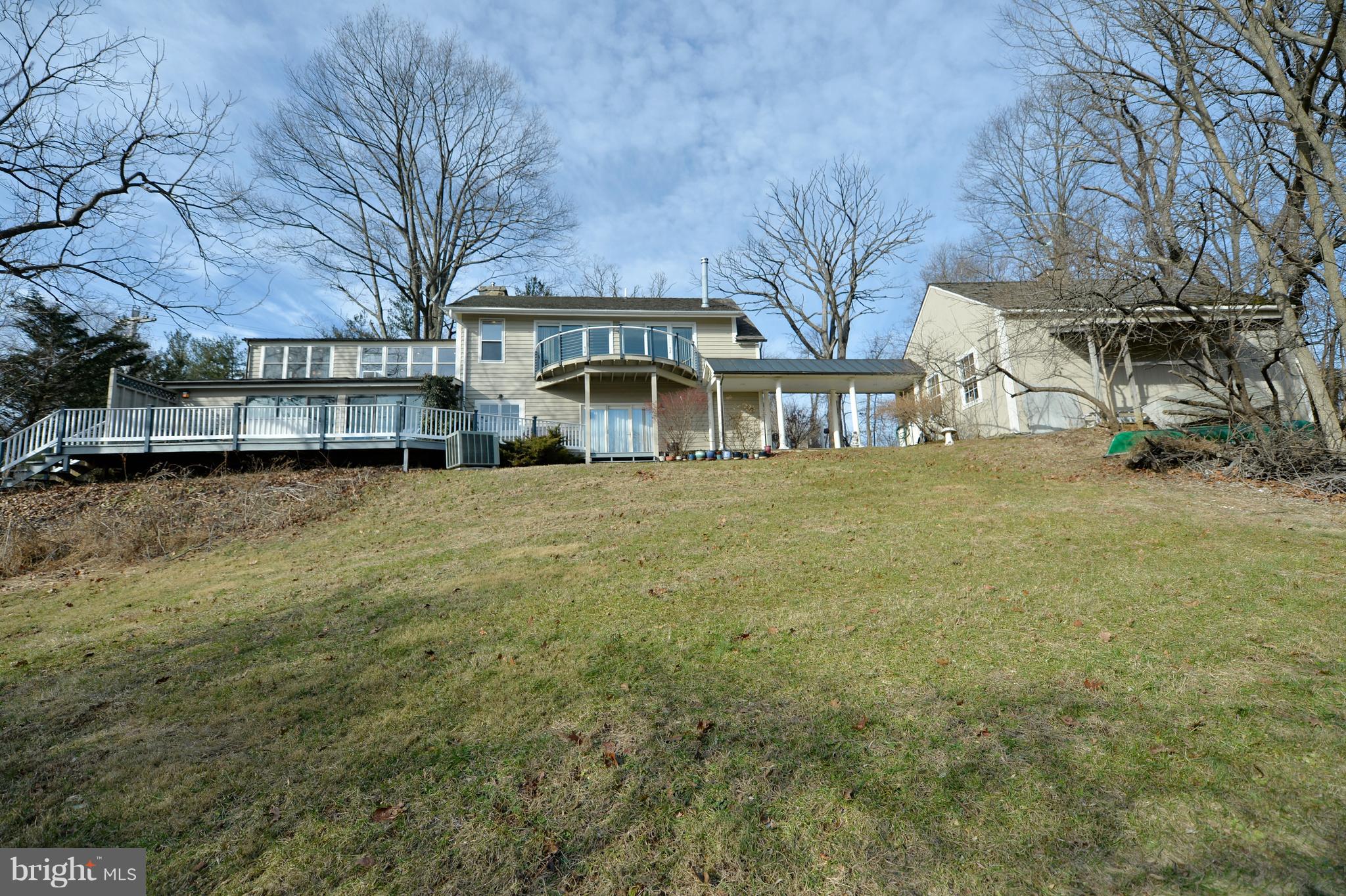 34973 Sunny Ridge Road Round Hill, VA 20141 - Photo 3 of 52 1780's Log home with amazing addition