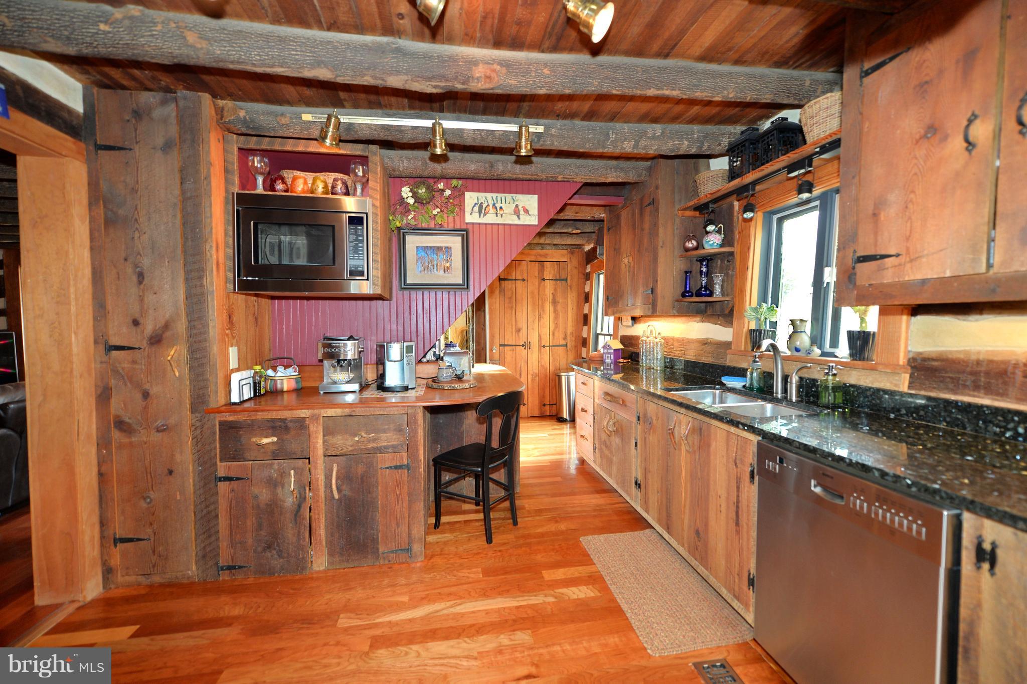 34973 Sunny Ridge Road Round Hill, VA 20141 - Photo 27 of 52 Kitchen view 3