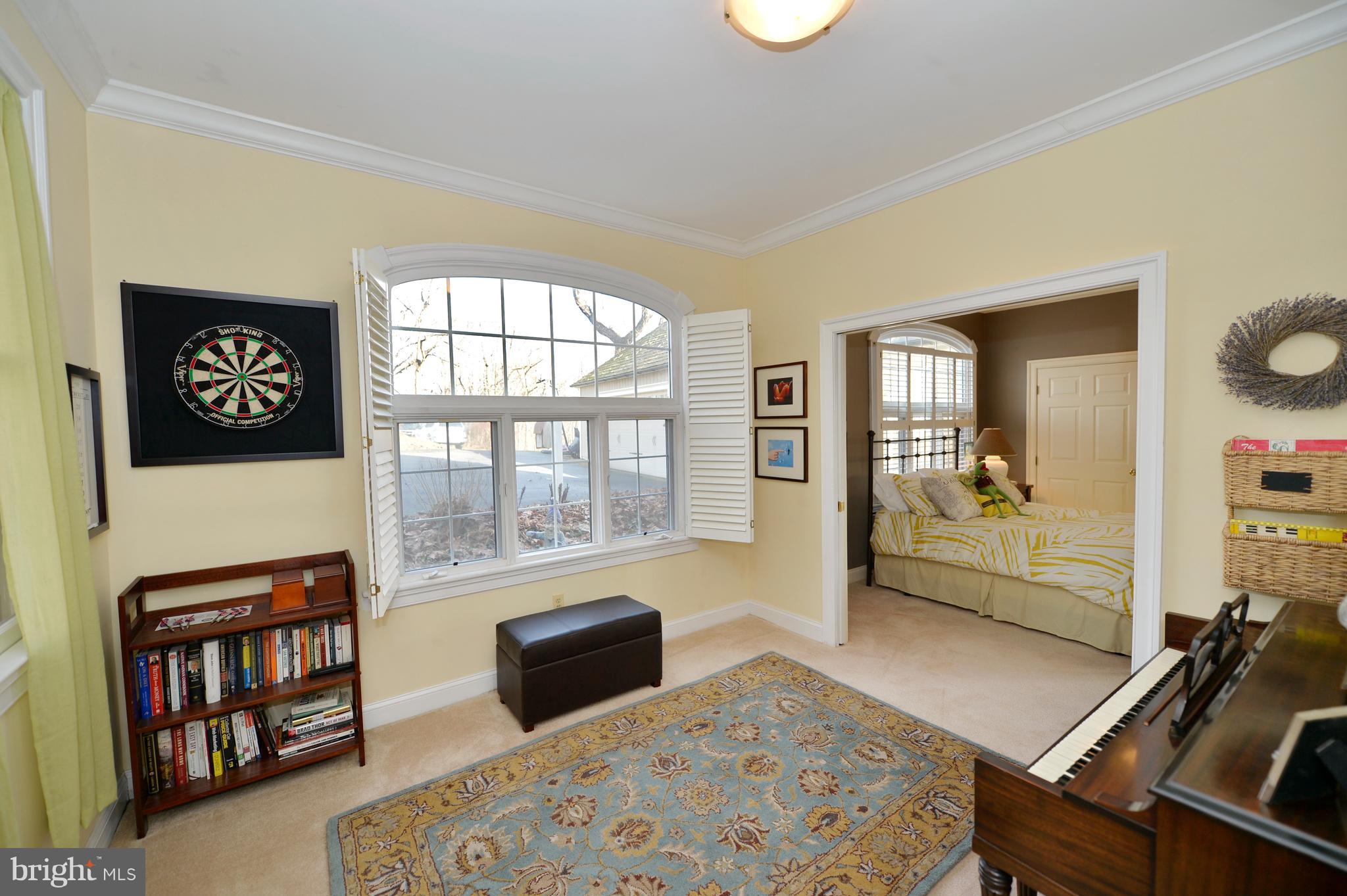 34973 Sunny Ridge Road Round Hill, VA 20141 - Photo 29 of 52 Main Level master suite music room