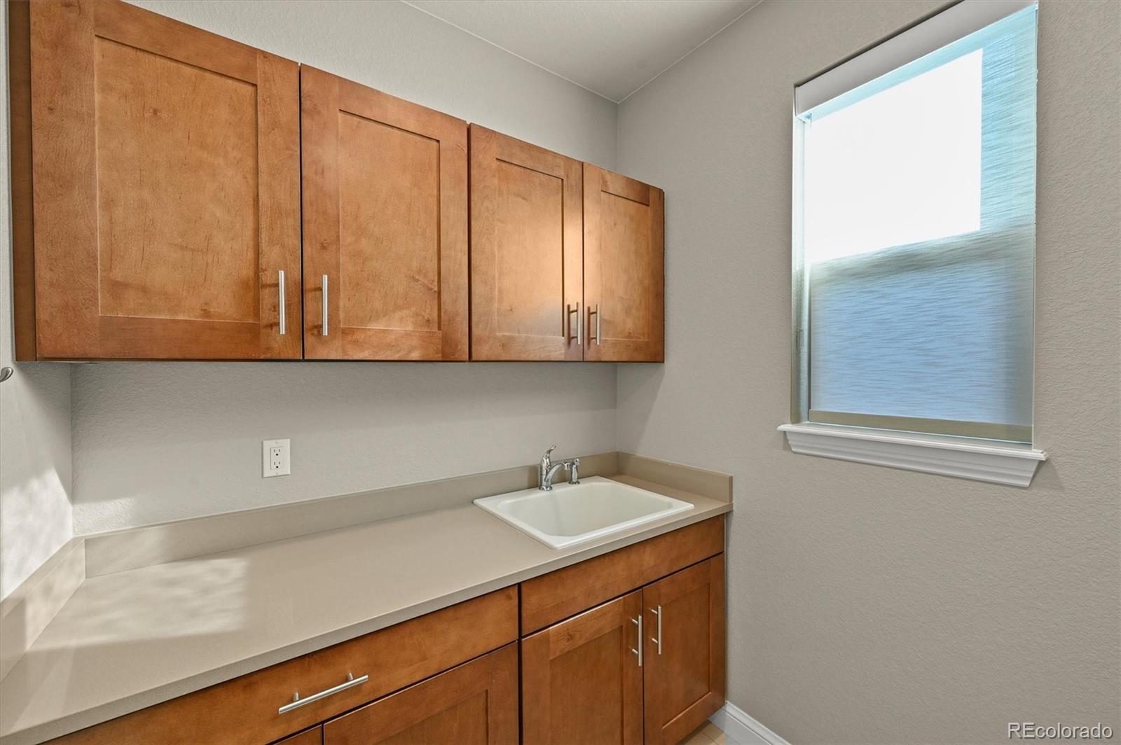 493 Meadowleaf Lane Highlands Ranch, CO 80126 - Photo 30 of 48