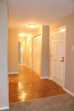 $169,900 | 927 Claytonbrook Drive, Unit 3, Ballwin, MO 63011