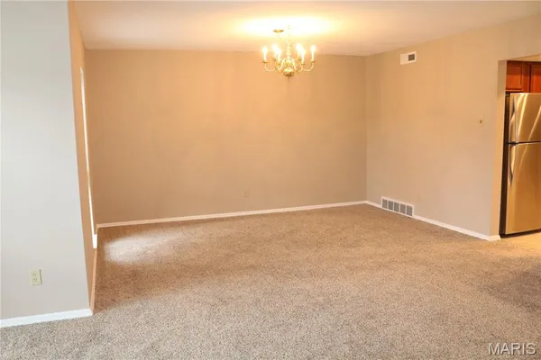 $169,900 | 927 Claytonbrook Drive, Unit 3, Ballwin, MO 63011