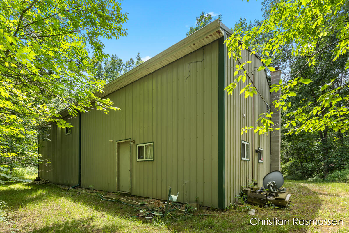 18 Dick Road Fenwick, MI 48834 - Photo 11 of 32 Pole Barn from NE