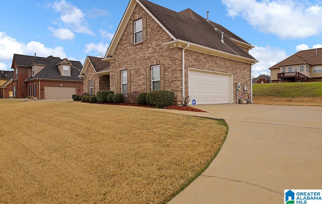 4722 Thornhill Road Gardendale, AL 35071 - Photo 3 of 35