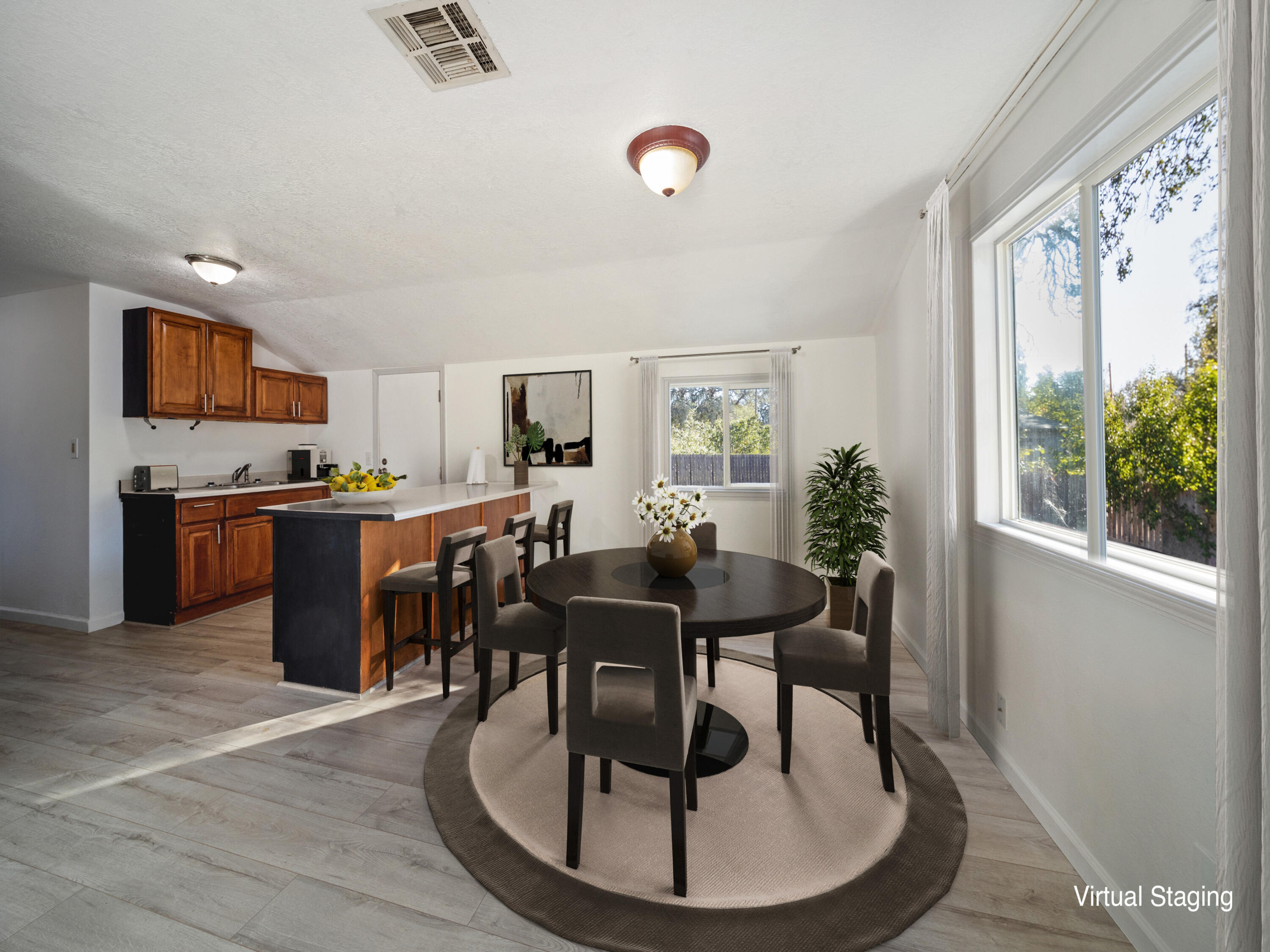 1055 Harpole Road Redding, CA 96002 - Photo 9 of 23 4fdc0800642087dcfe8804af4c7074c20ef26495
