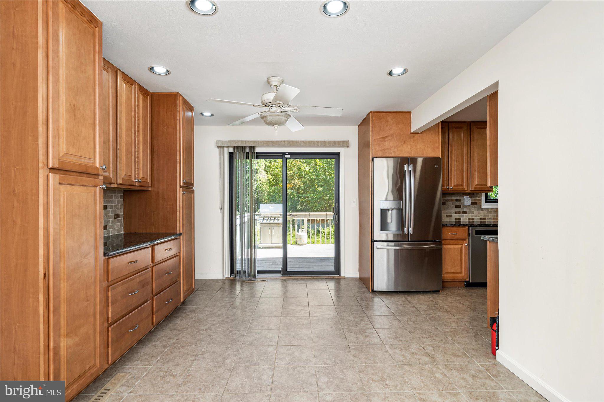 19 Overton Road East Windsor, NJ 08520 - Photo 11 of 34 Gallery Image 11