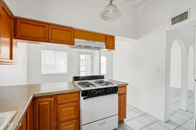 $190,000 | 3229 East Glen Drive, El Paso, TX 79936