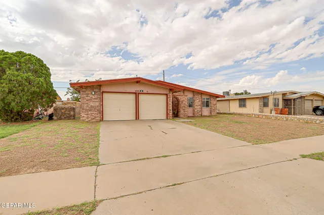$190,000 | 3229 East Glen Drive, El Paso, TX 79936