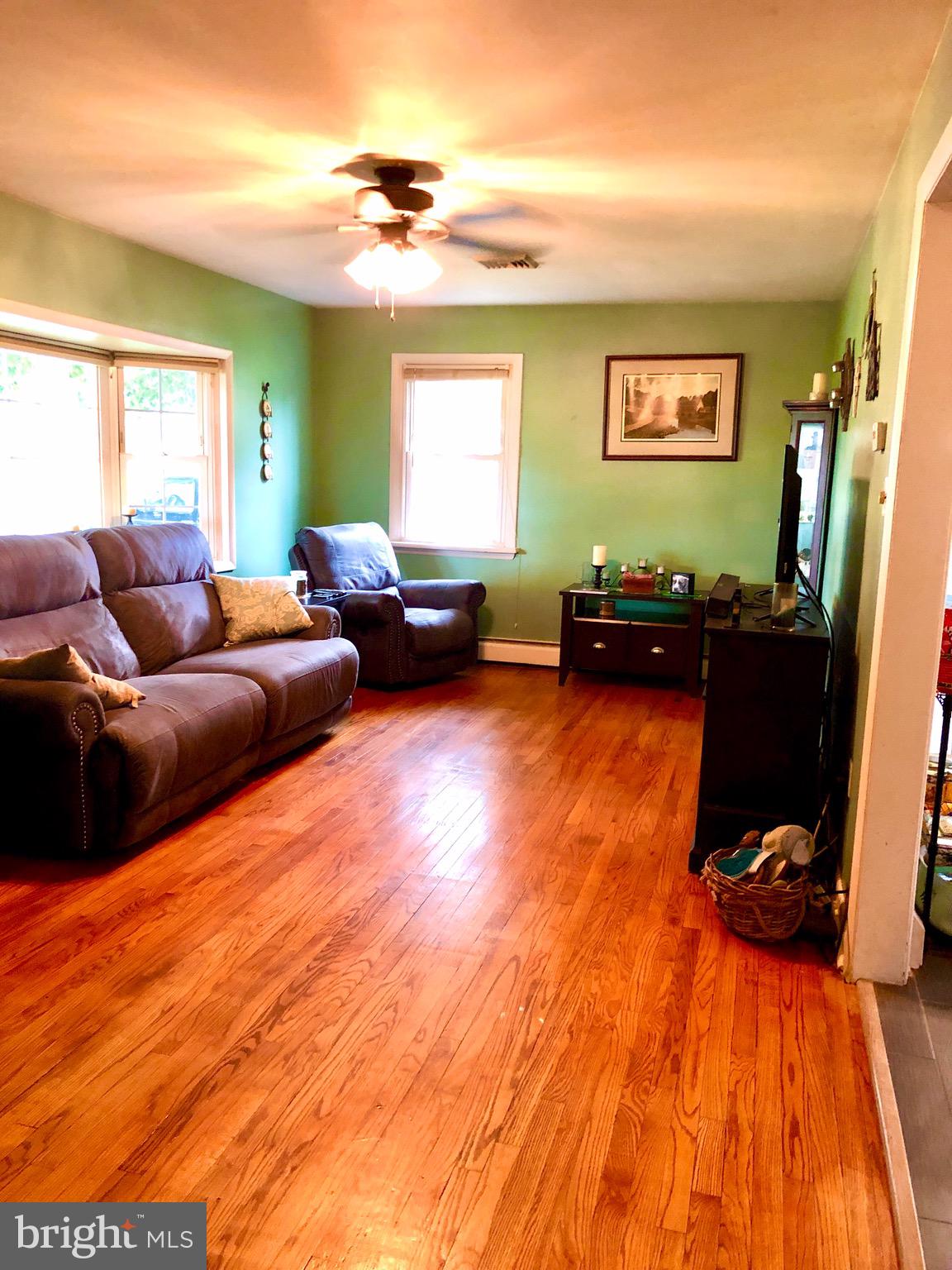 151 South Wall Street Spring City, PA 19475 - Photo 5 of 52 Gallery Image 5